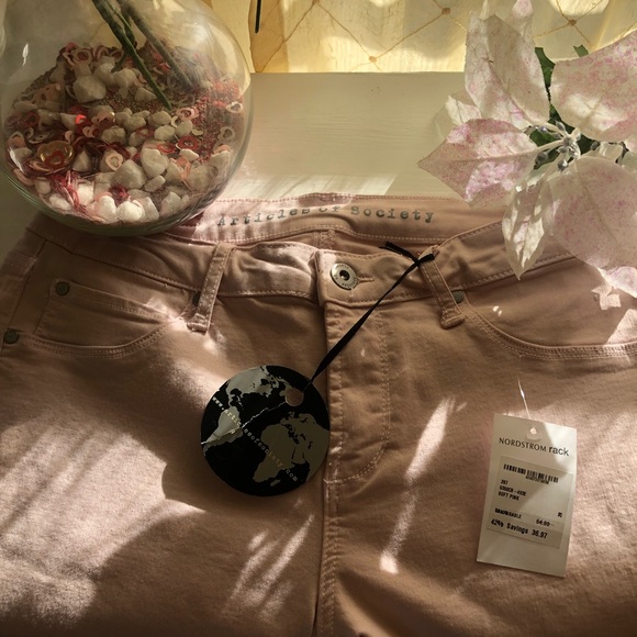 Jeans - Picture 2 of 5